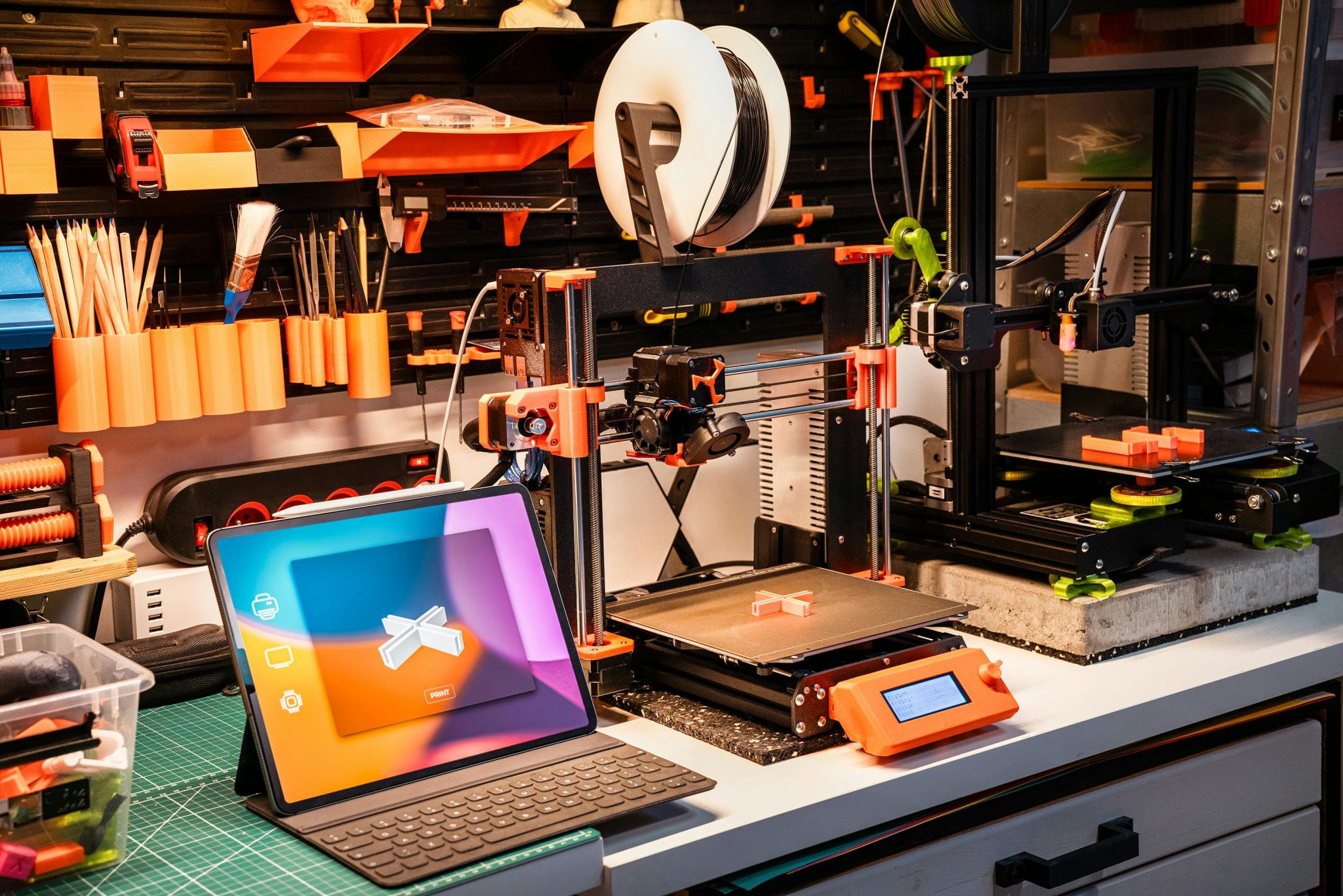 Fusion360 vs Tinkercad: Best 3D Modeling Software for Beginners in 2025